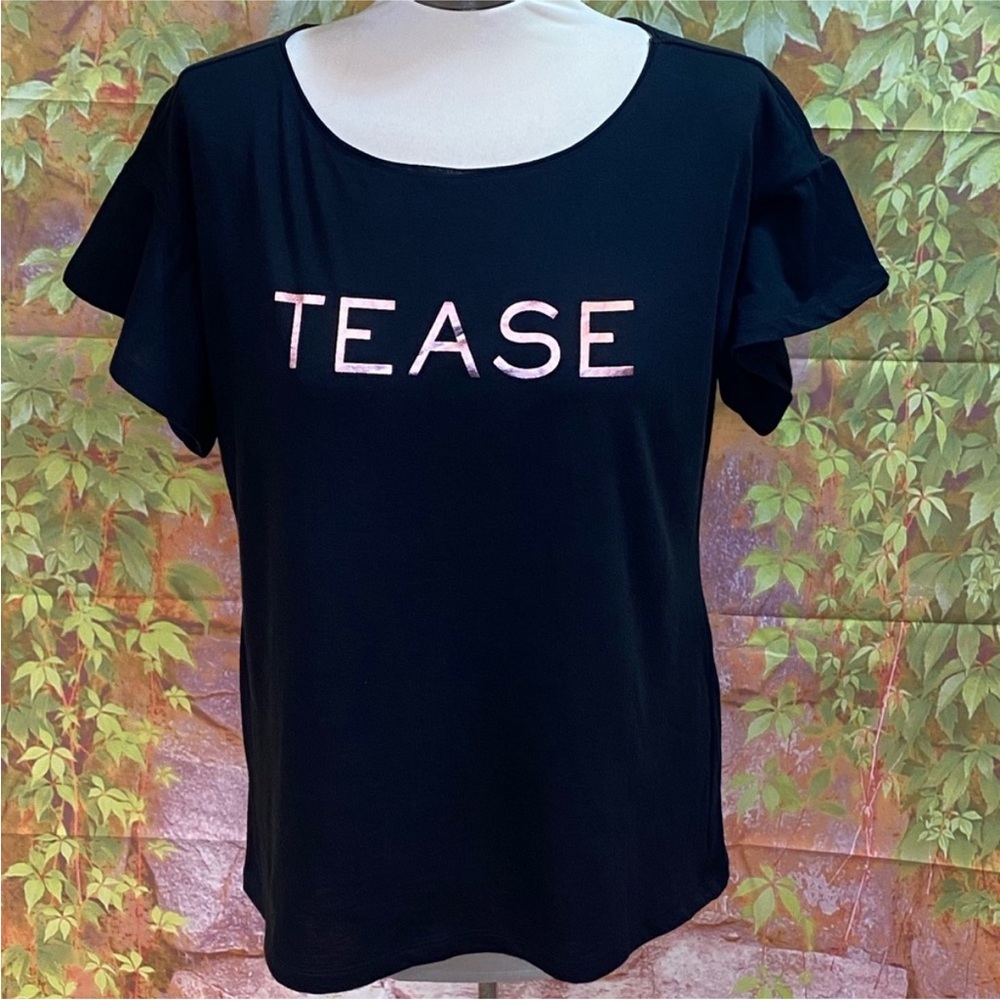 Victoria’s Secret Tease‎ Tee Shirt